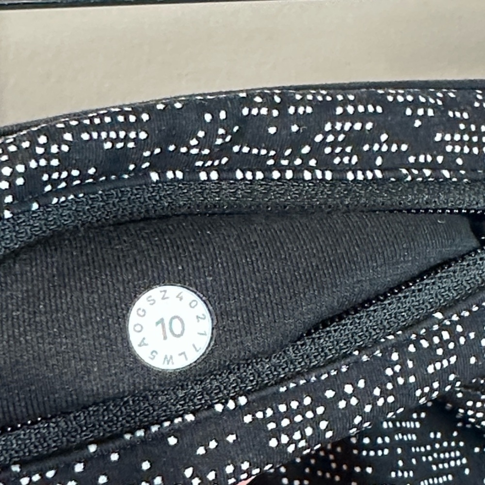 Lululemon Womens Quick Pace 7/8 Soundwave Leggings Size 10 Training Gym Yoga Run - Picture 13 of 16